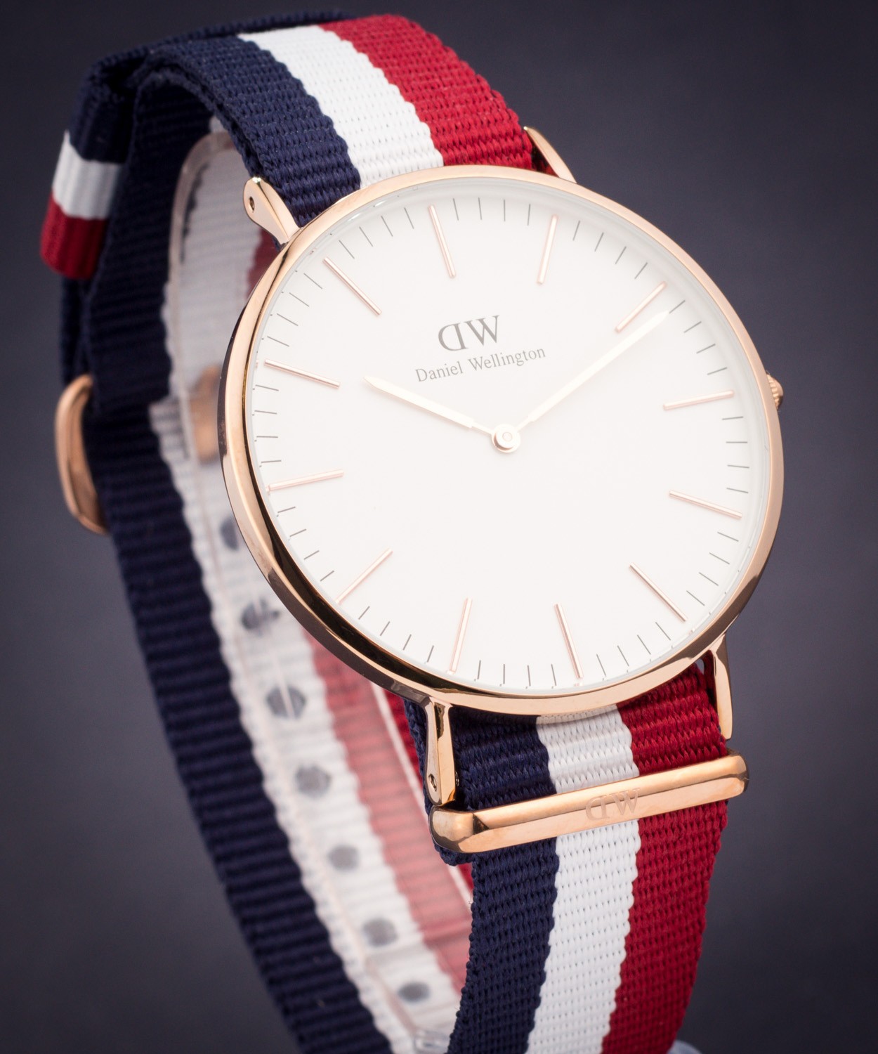 Fortæl mig trække entusiasme Daniel Wellington Men's 0103DW Watch Review - WatchReviewBlog