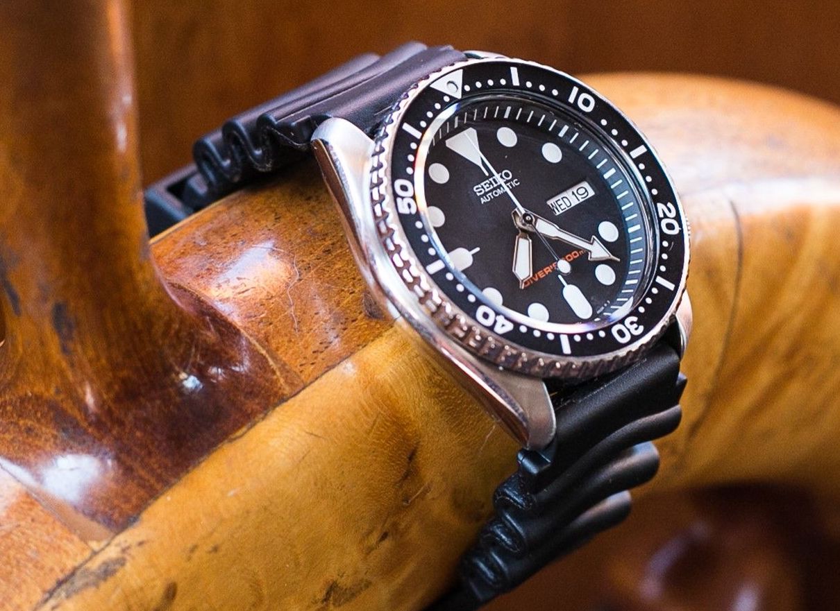 Seiko Men's SKX007K Diver's Watch Review - WatchReviewBlog