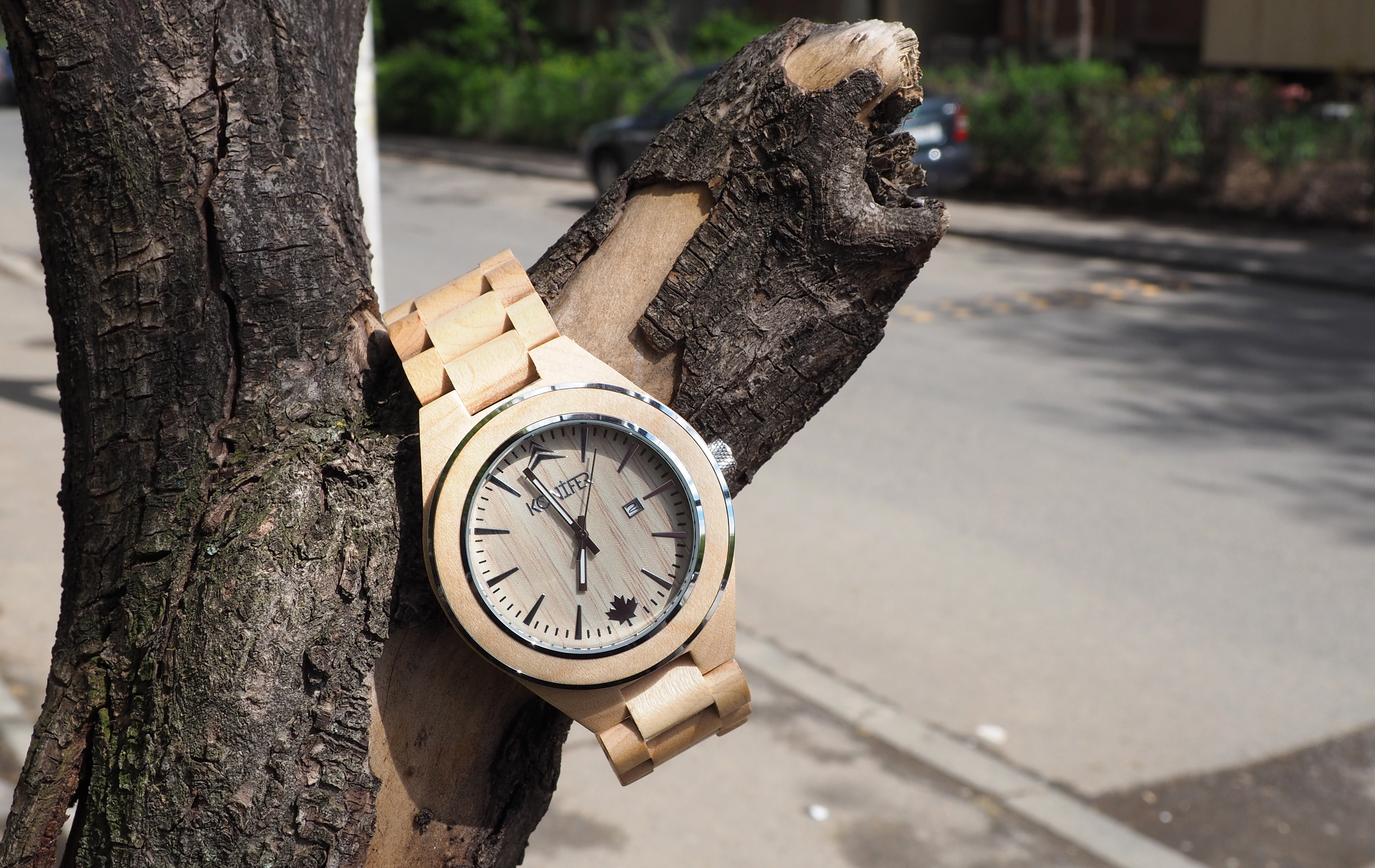 Konifer Sequoia Maple Wood Watch Review WatchReviewBlog