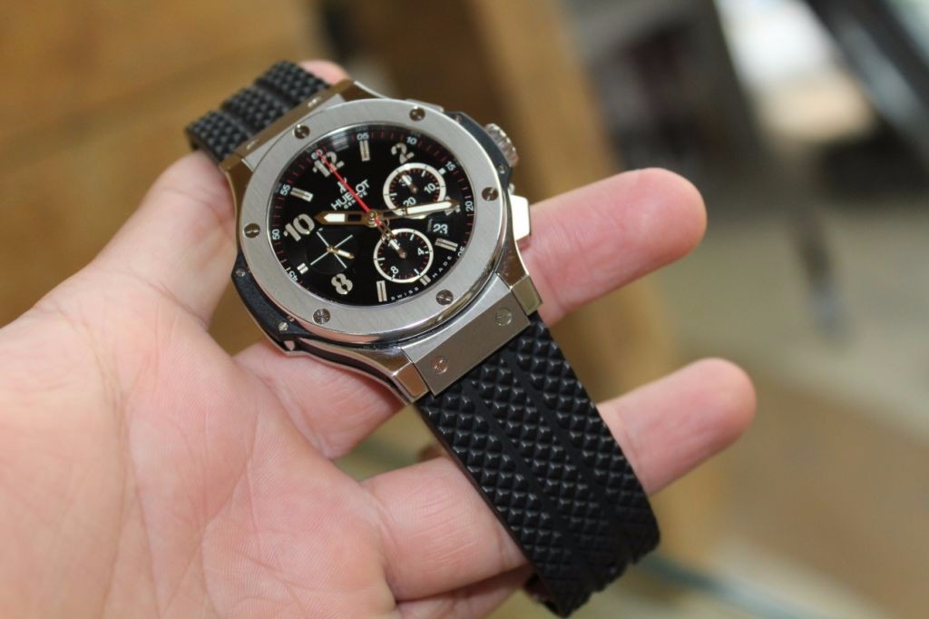 Hublot Big Bang 301-SX-130-RX Automatic Watch Review