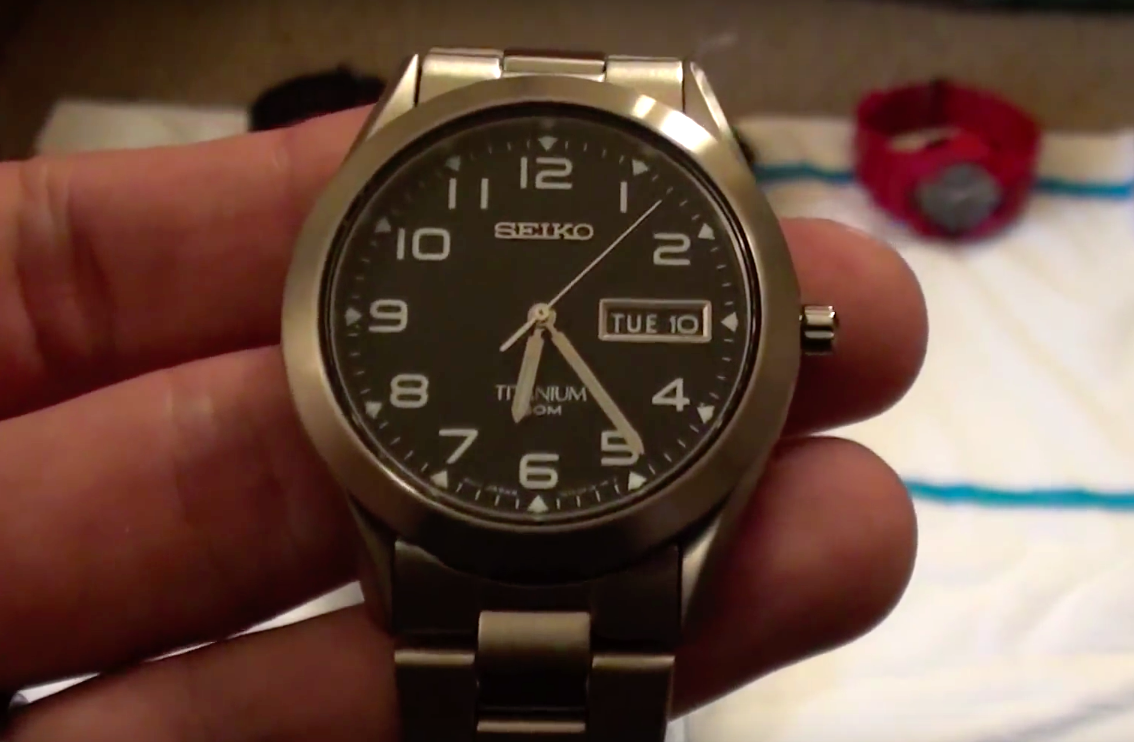 Seiko titanium watch hotsell