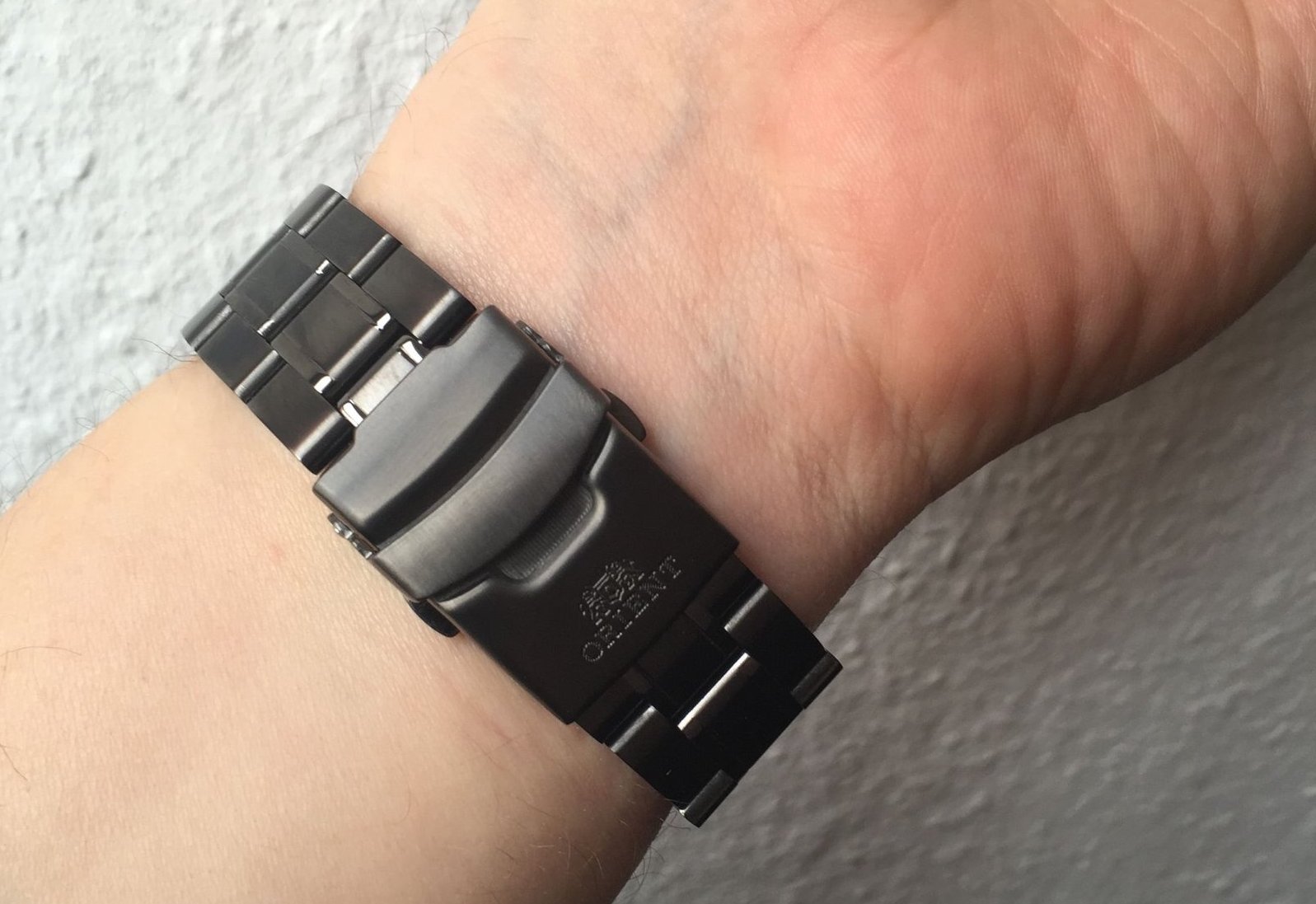 Orient FAA02003B9 Ray Raven II Watch Review WatchReviewBlog
