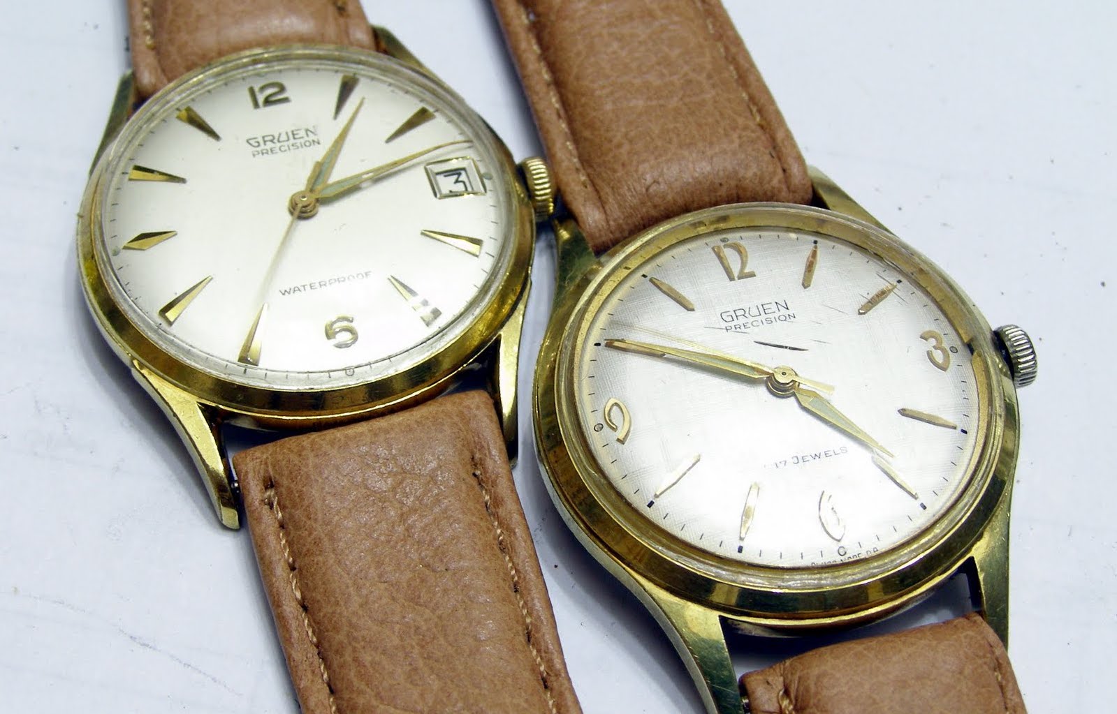 Side by side dial