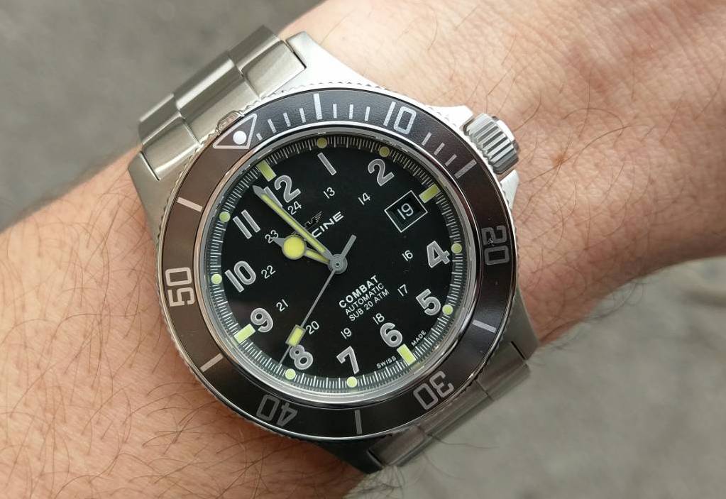 Brown bezel version