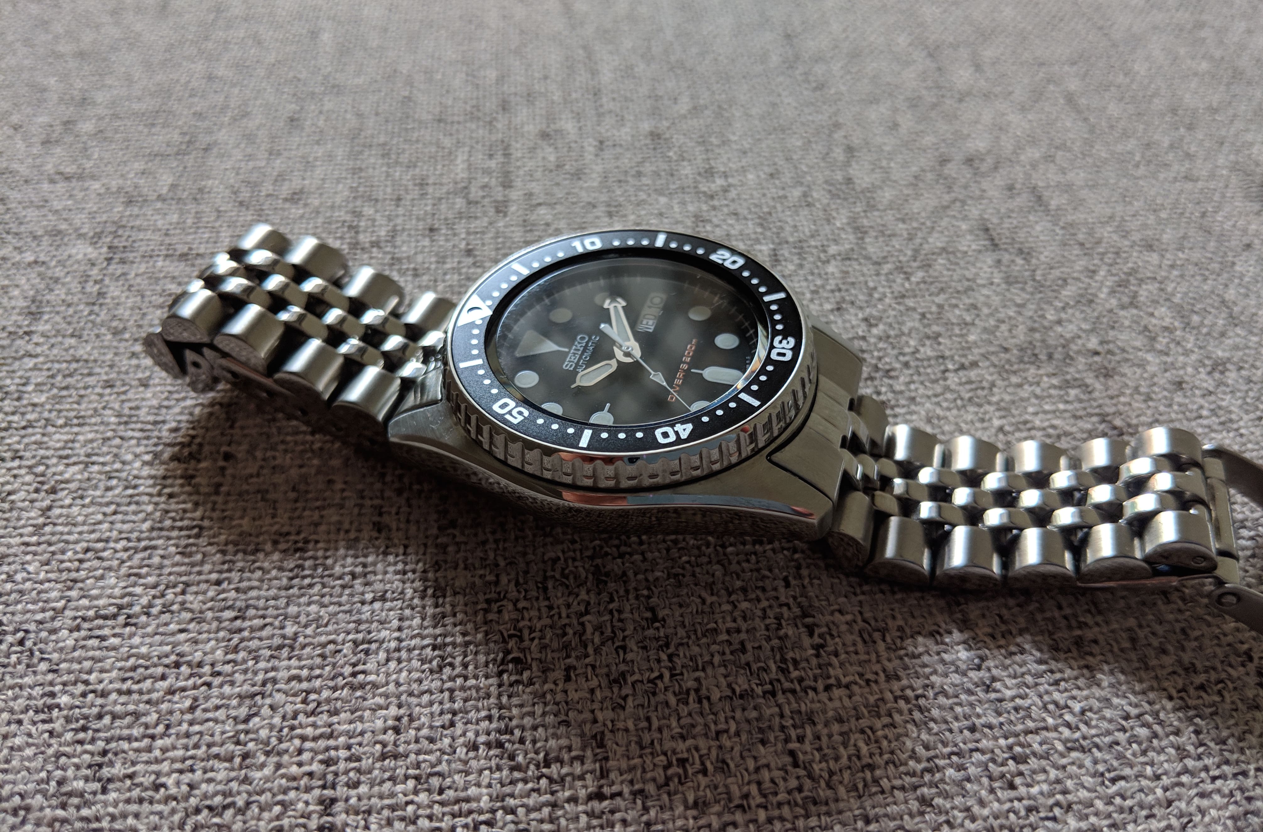 Seiko SKX013 Review: The Diver - WatchReviewBlog