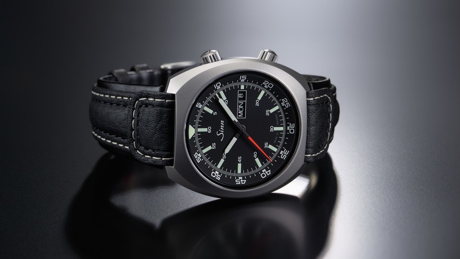 Entry level Sinn 240 ST