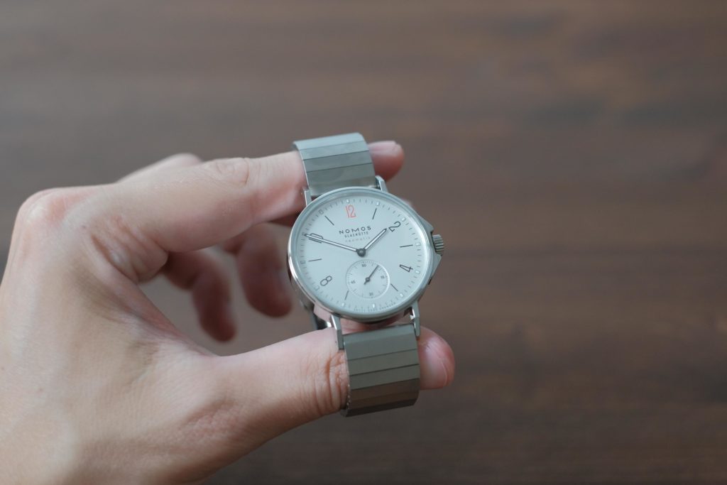 Watch photo in-hand