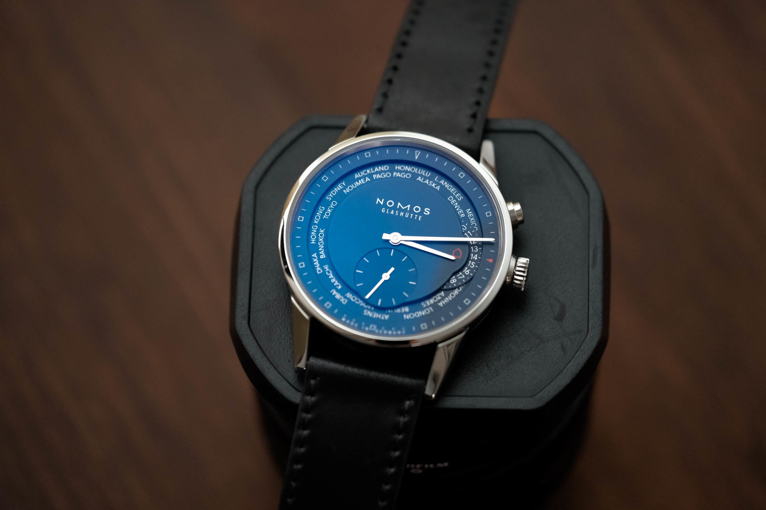 Zürich world time midnight blue — NOMOS Glashütte