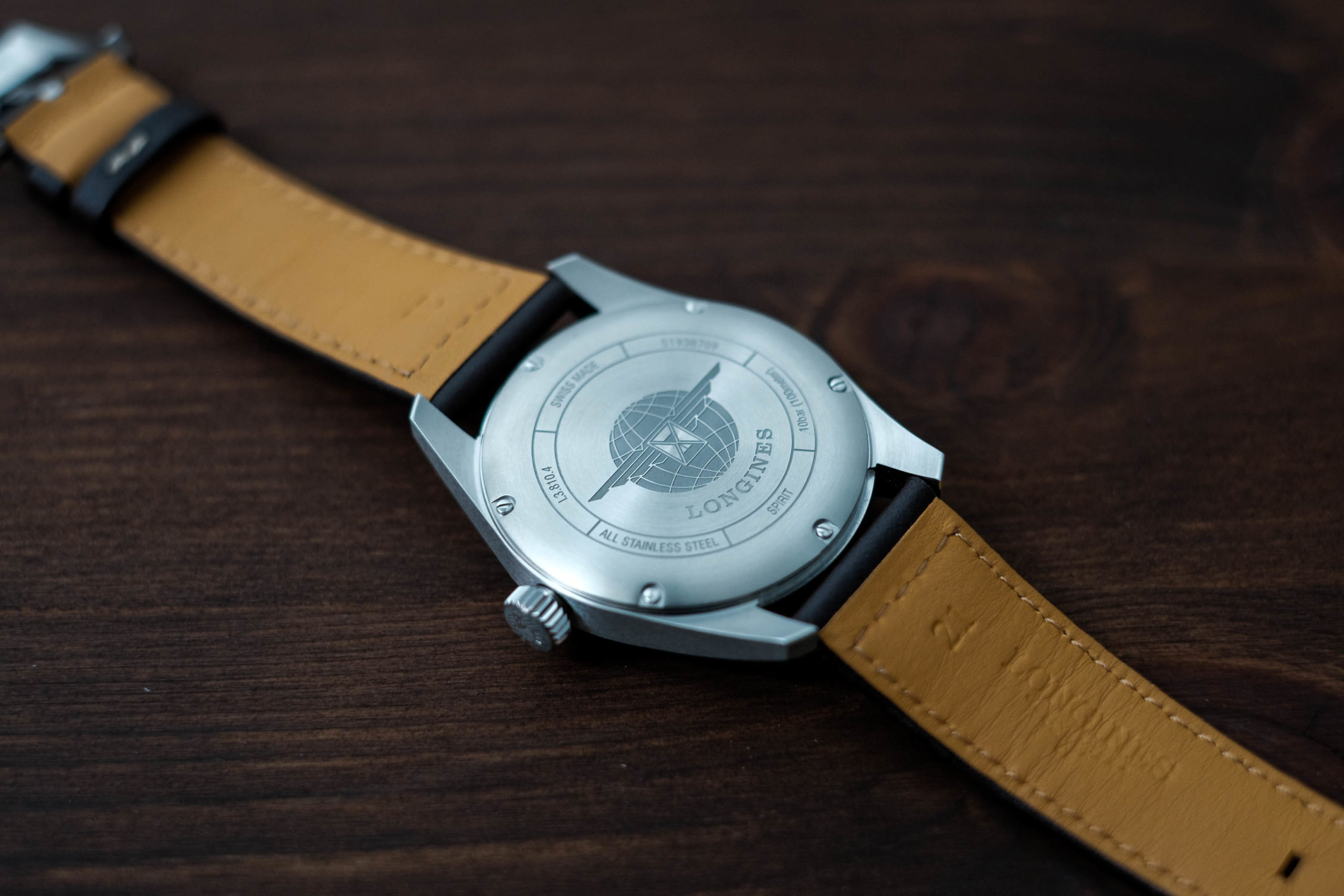 Engraved caseback of the watch