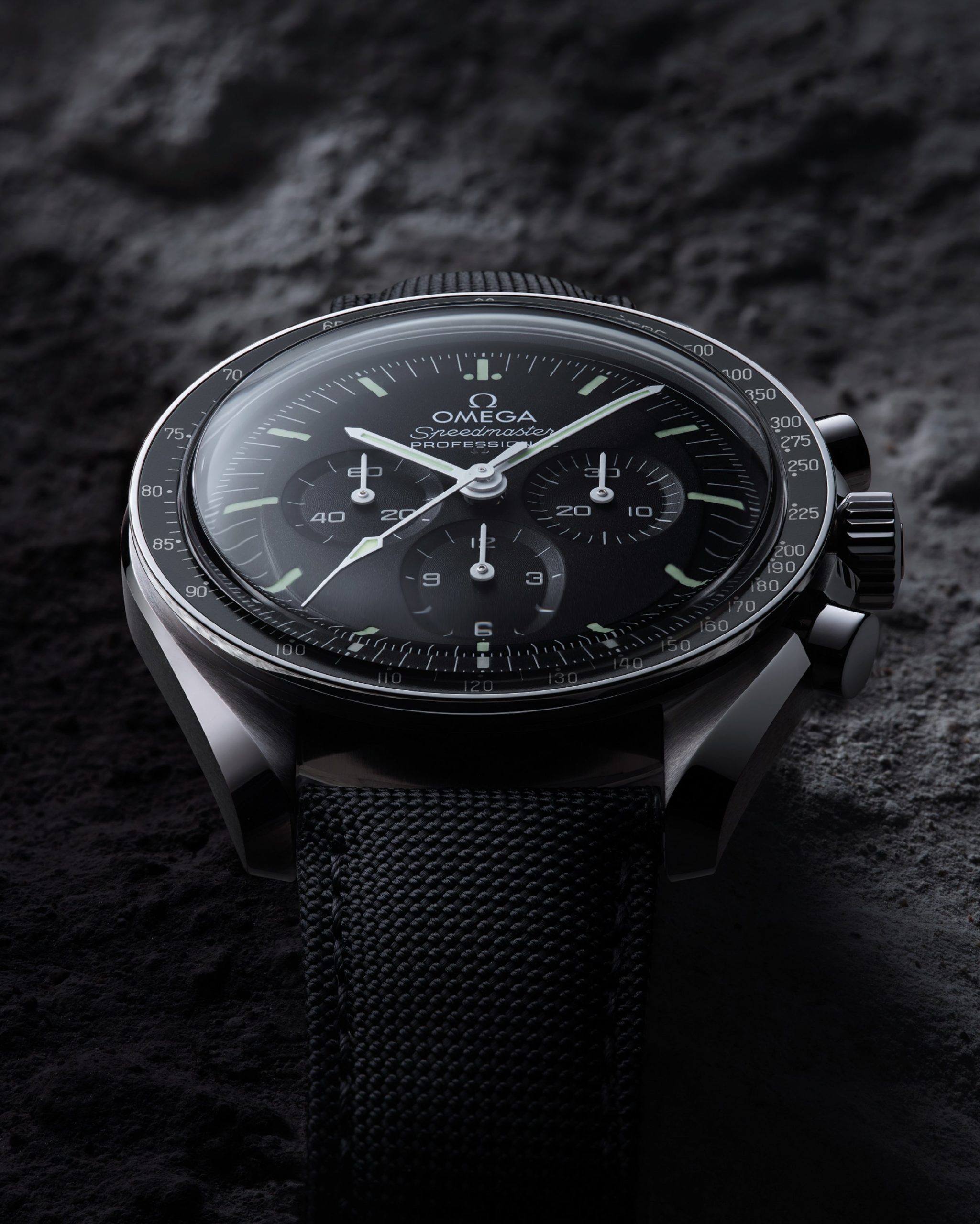 close up of bezel