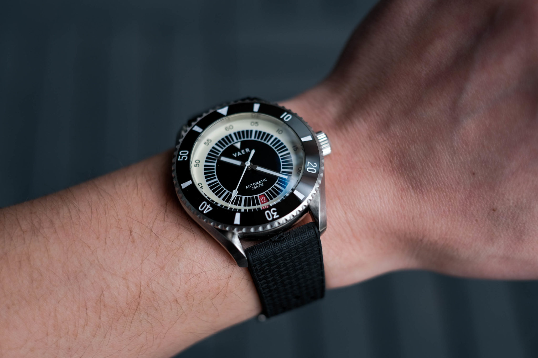 Vaer D5 Tropic Dive Watch Review WatchReviewBlog
