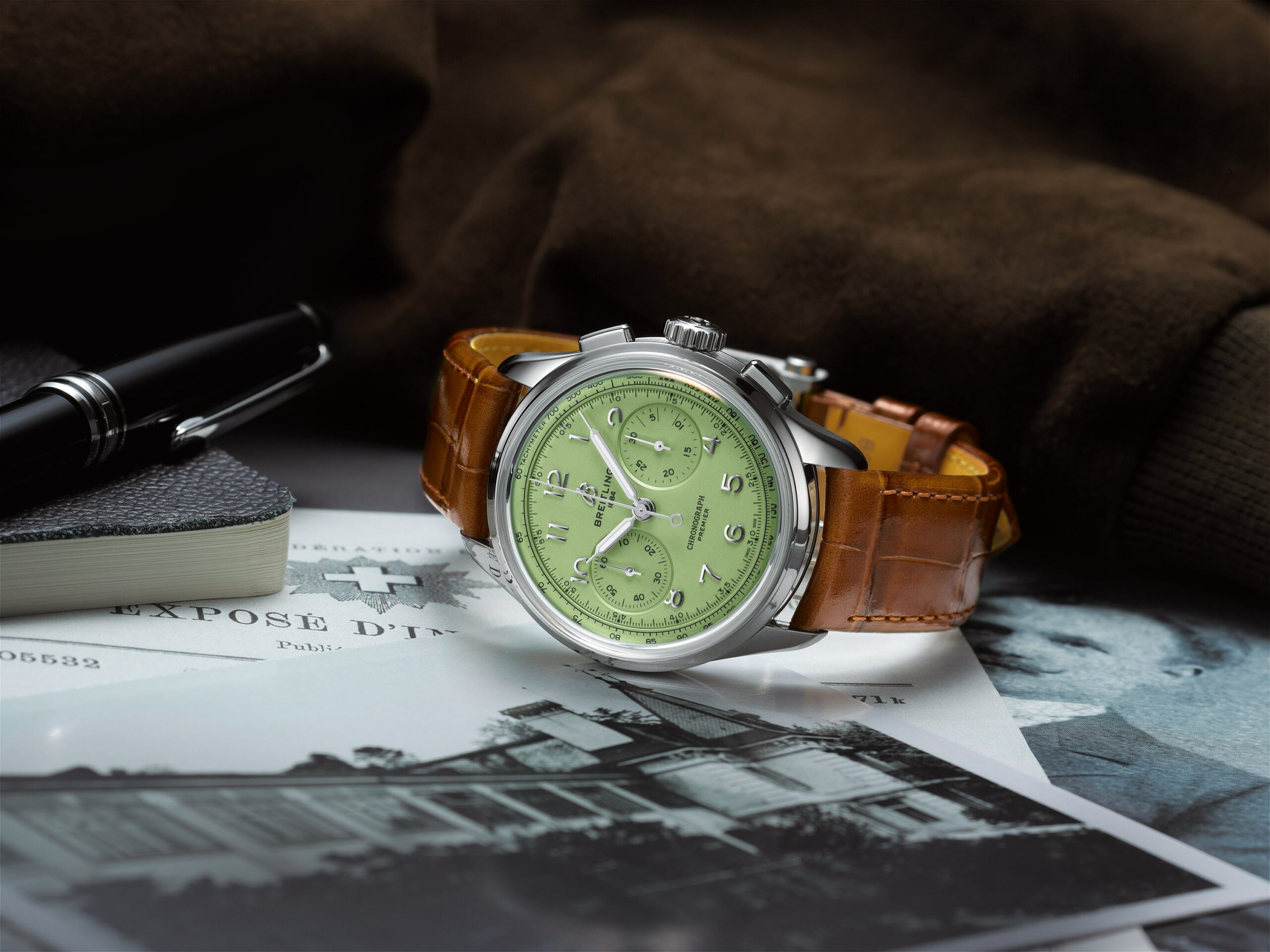 Green dial