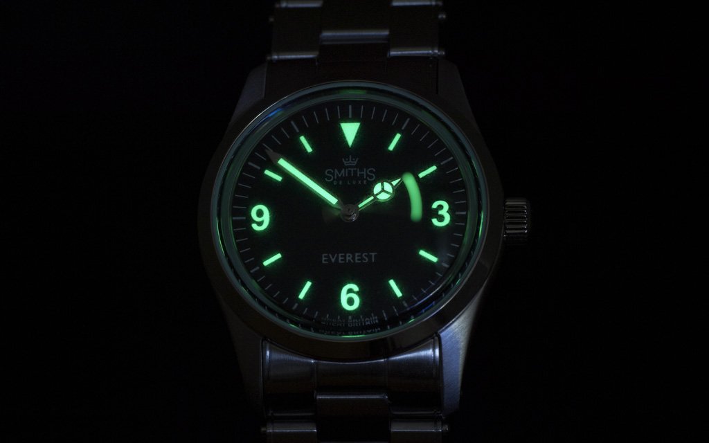 Green lume on dial