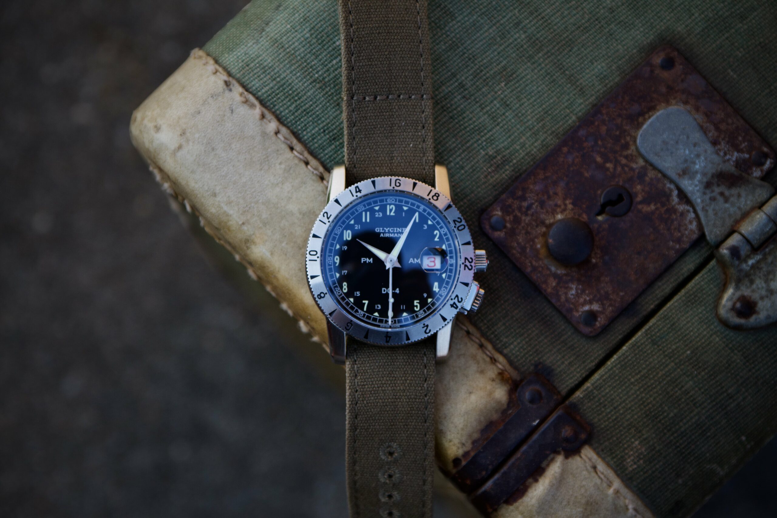 Glycine Airman DC-4 Ref. GL0071 Review