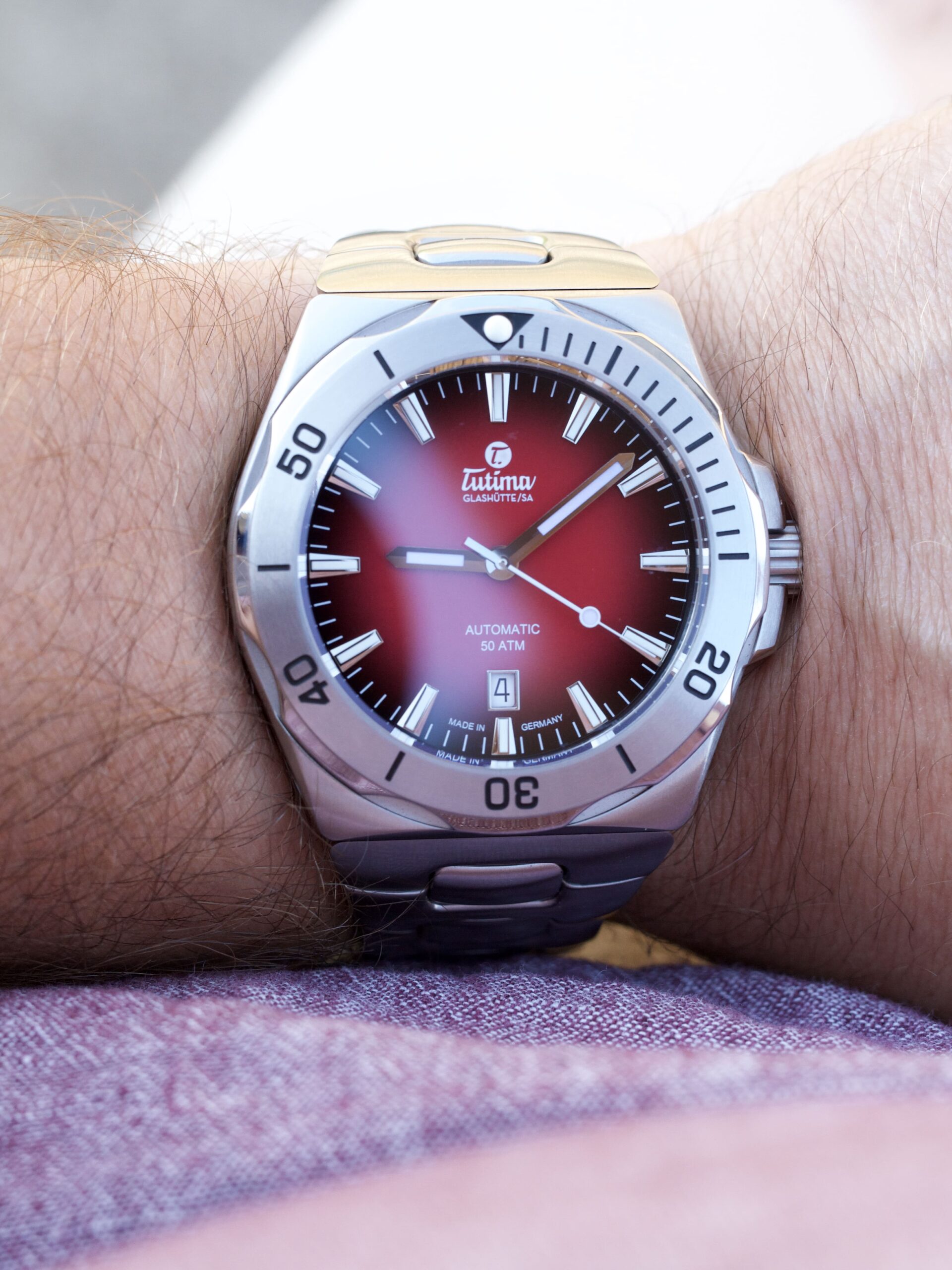 Tutima M2 Seven Seas S Red Raspberry Dial