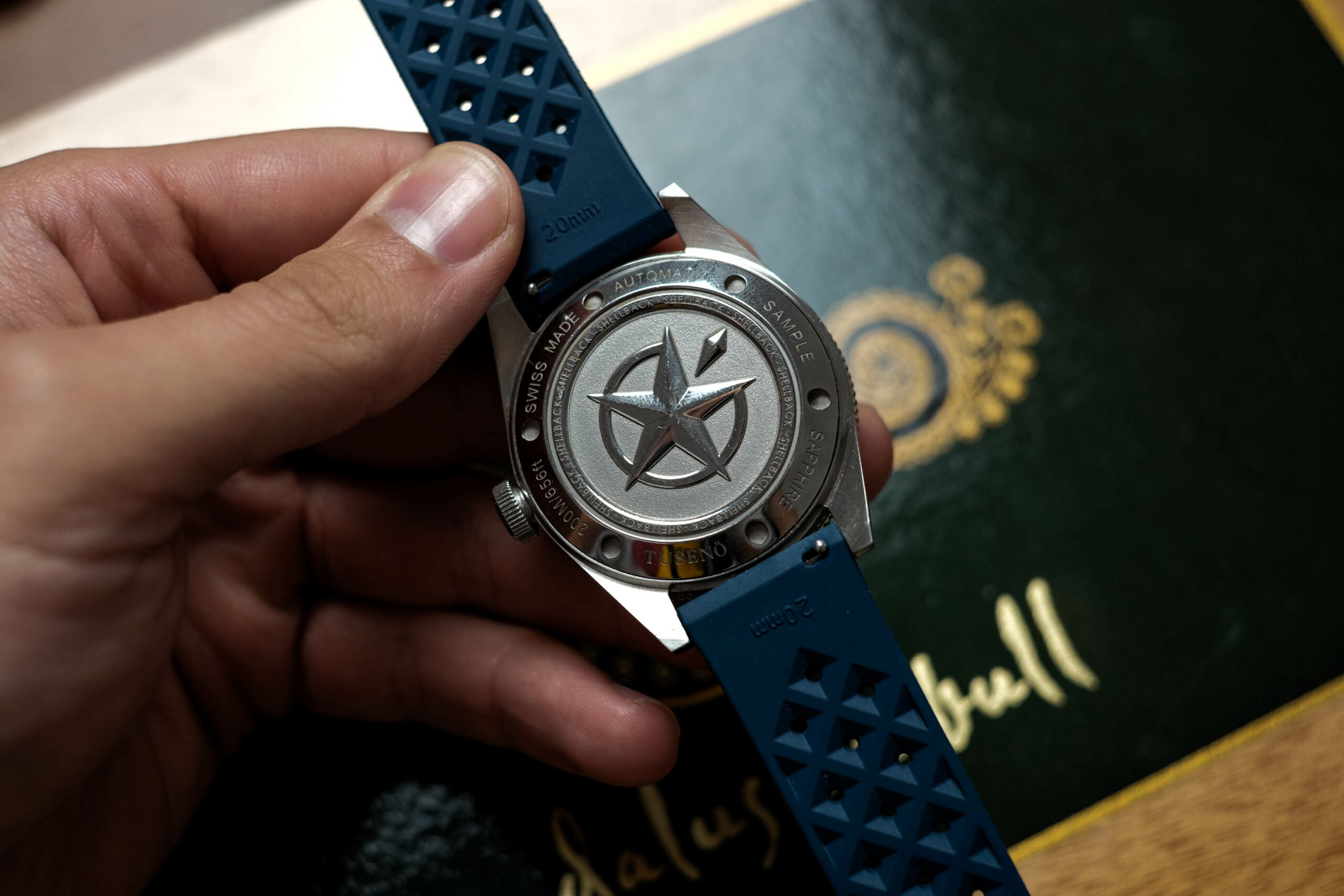 Tuseno caseback