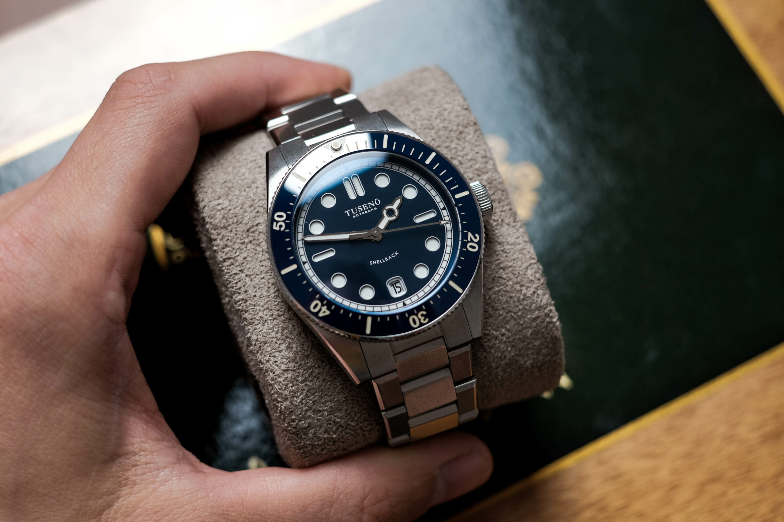 Tusenö Göteborg Shellback Blue Watch Review