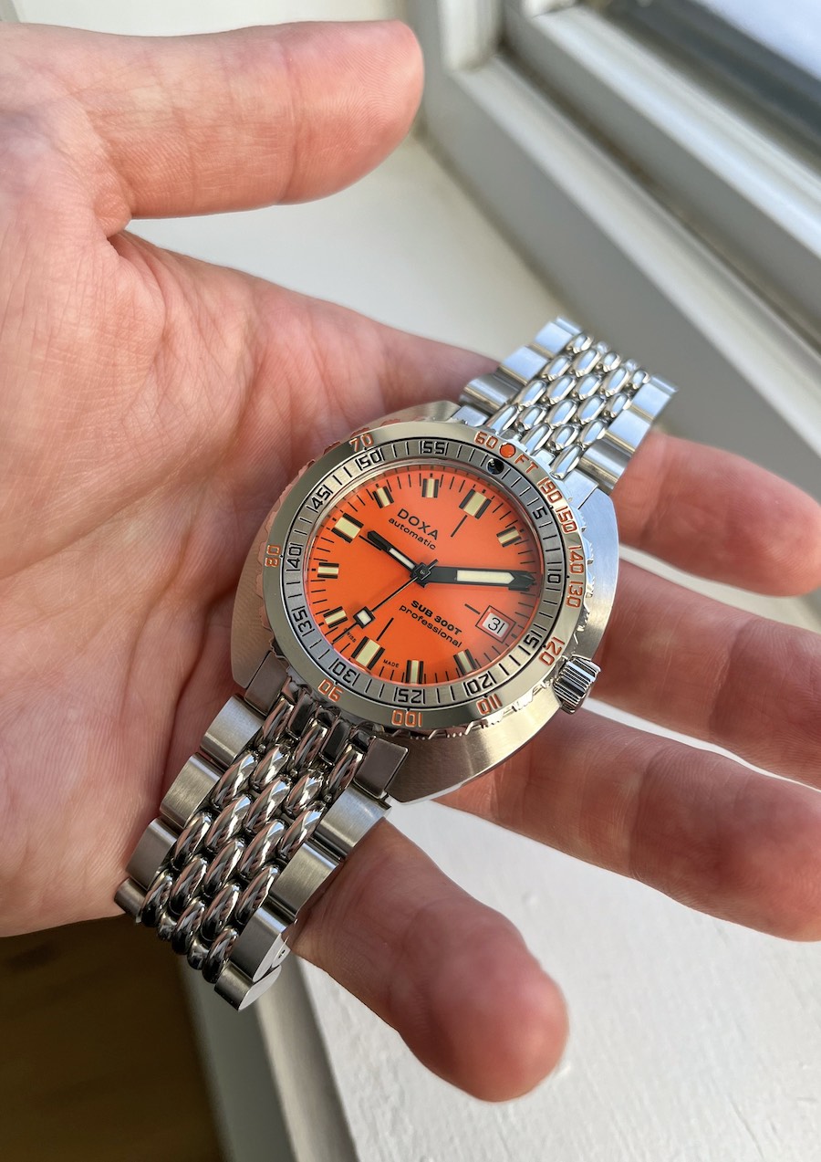 Doxa-Sub-300T-Professional In Hand