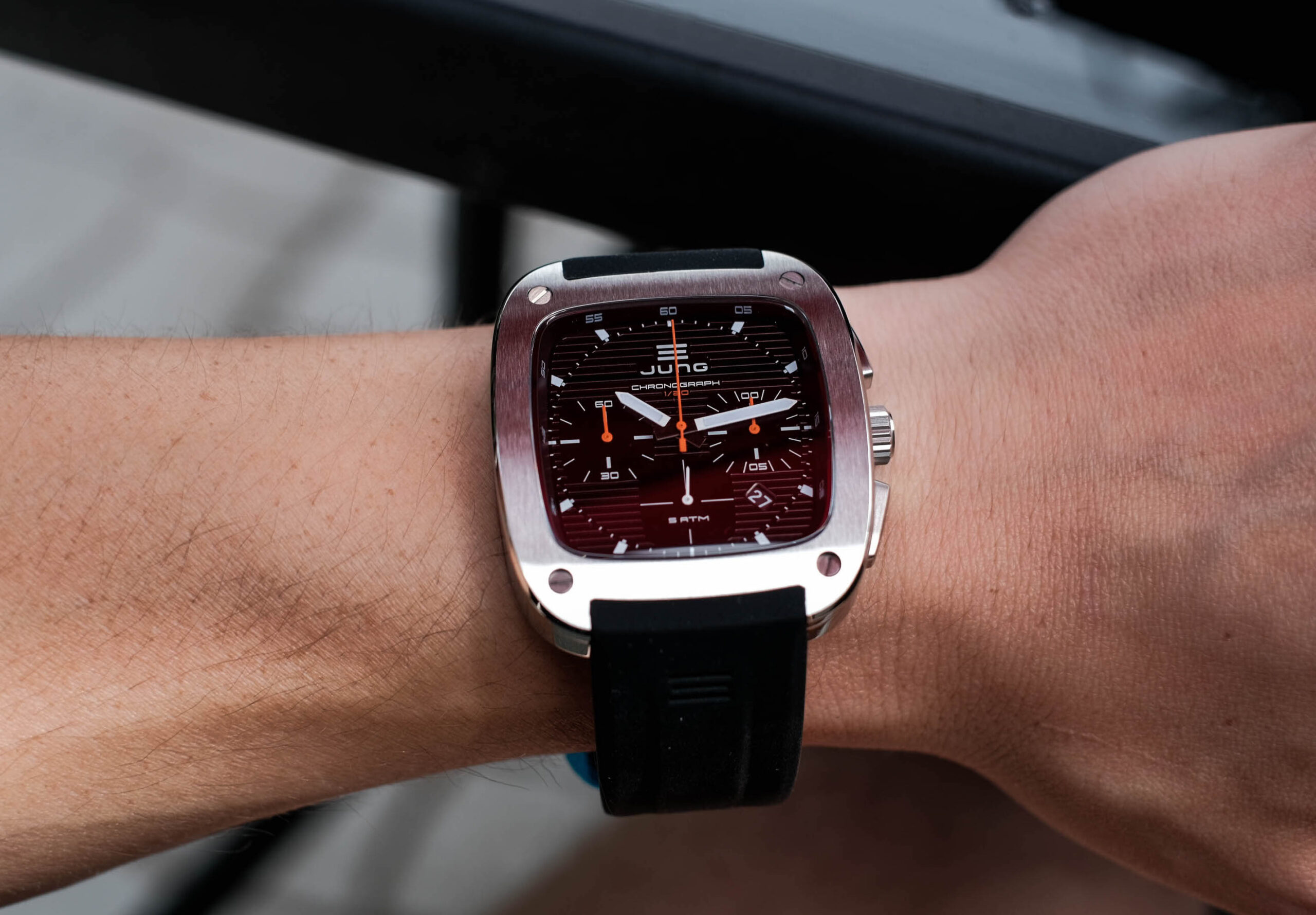 Jung J43C-01 Wrist Shot