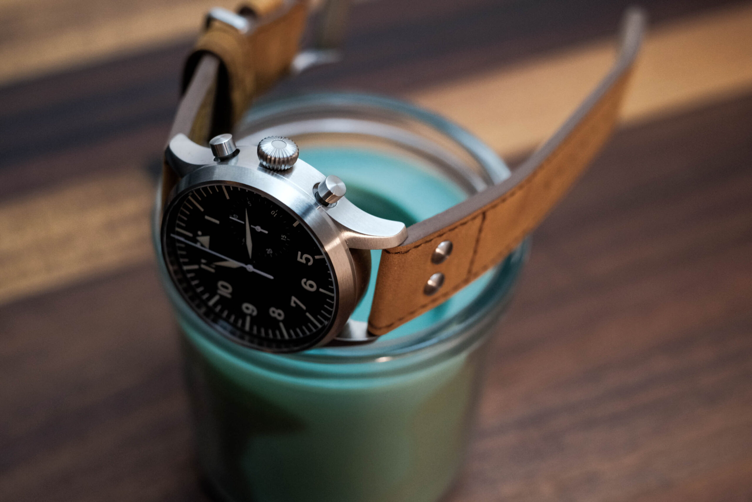Stowa Flieger Classic Pilot Chrono Case Profile