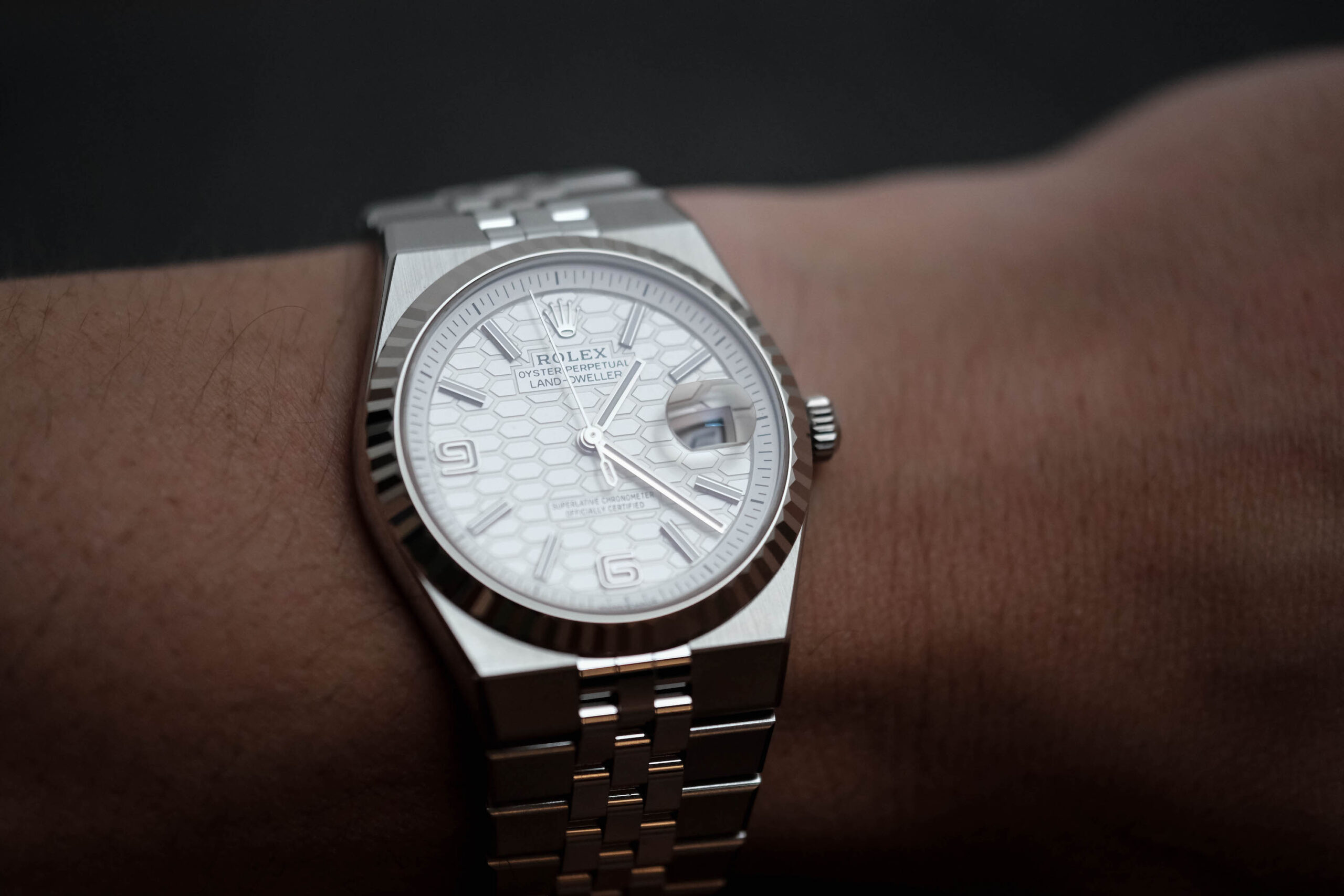 land-dweller-wrist-sizing