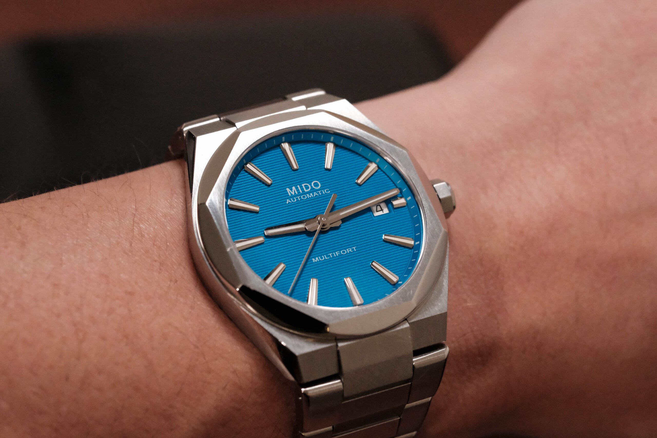 Multifort 8 One Crown Wrist Shot