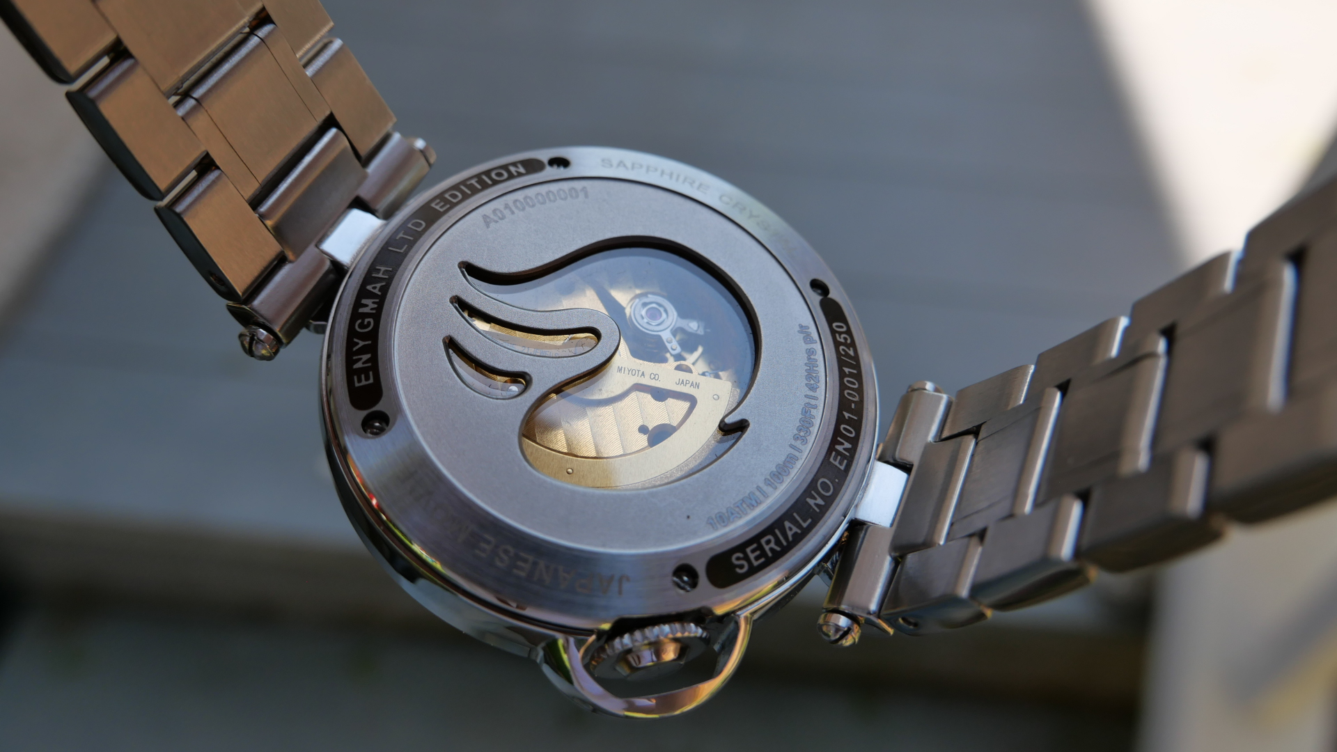 Acizem-Enygmah-Caseback