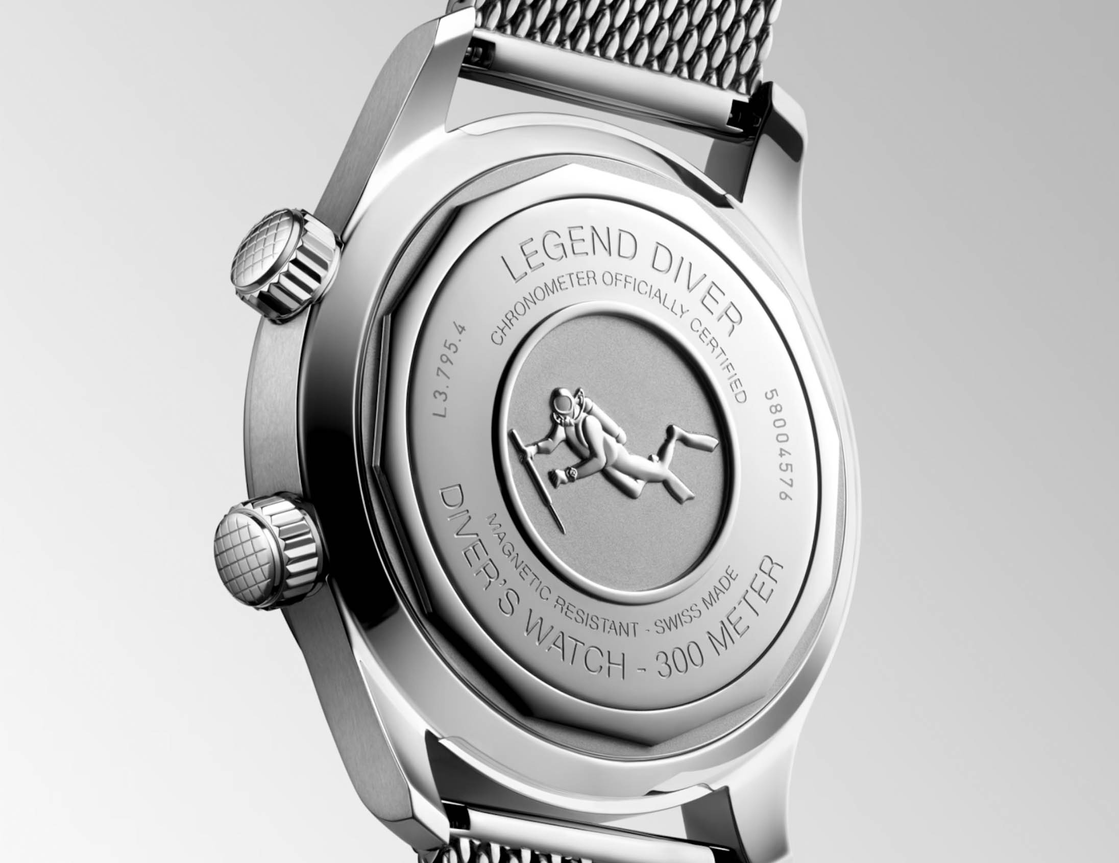 Longines calibre L888.6 and engraved caseback