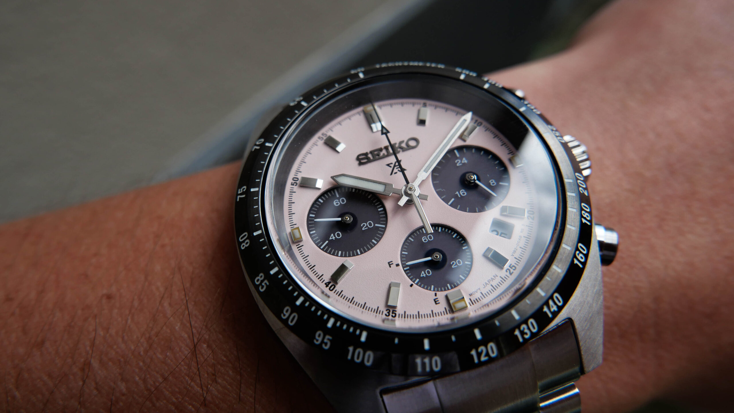Seiko Speedtimer SSC963 Subdials